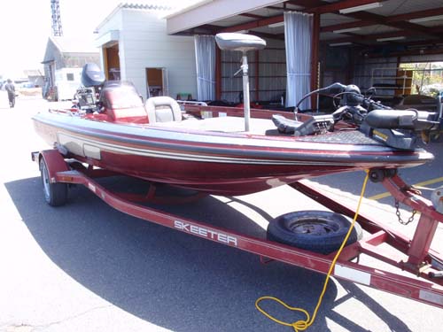 SKEETER ZX180