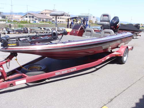 SKEETER ZX180