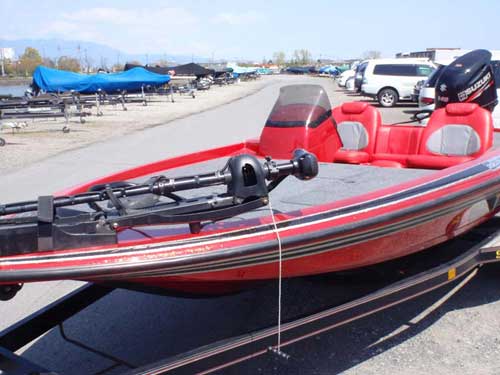 SKEETER ZX185C